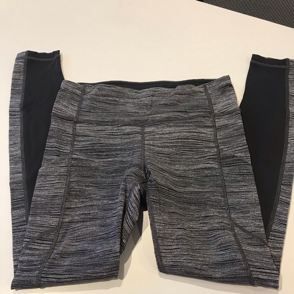 Lululemon Leggings | Gray | 5 Pockets | Size 6 | EUC